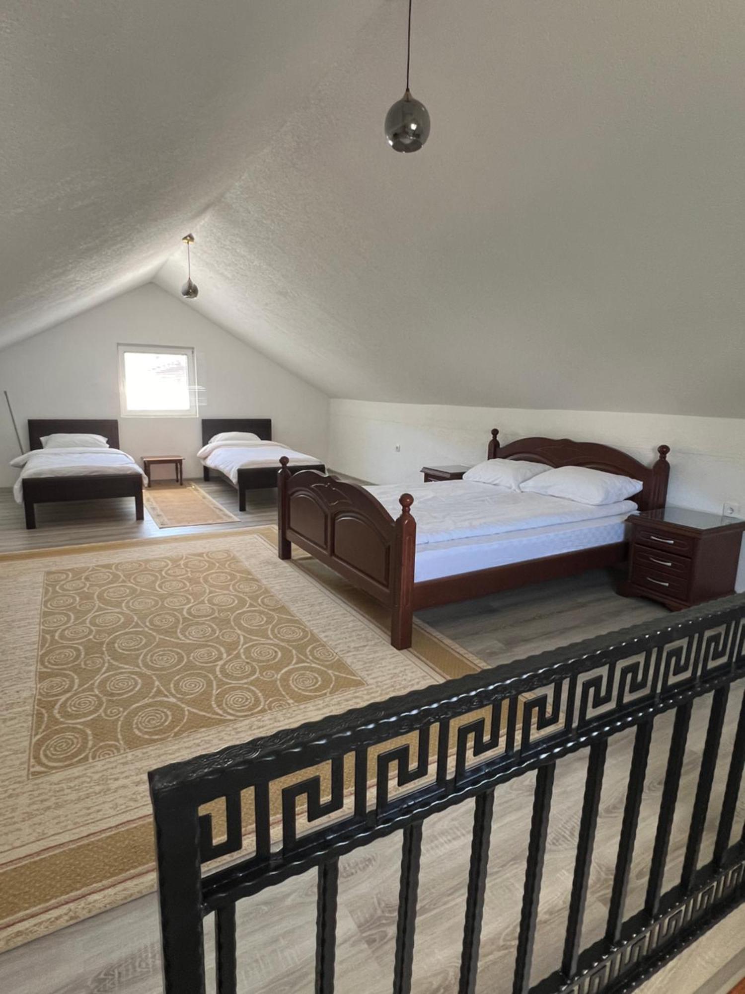 Sara Apartments Plav Luaran gambar